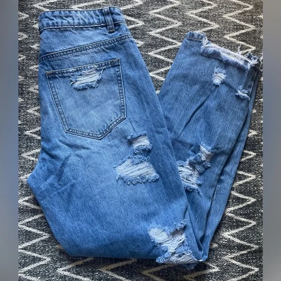 (3/$15) Crystal Rock High Waist Distressed Jeans size 5 - Picture 3 of 9